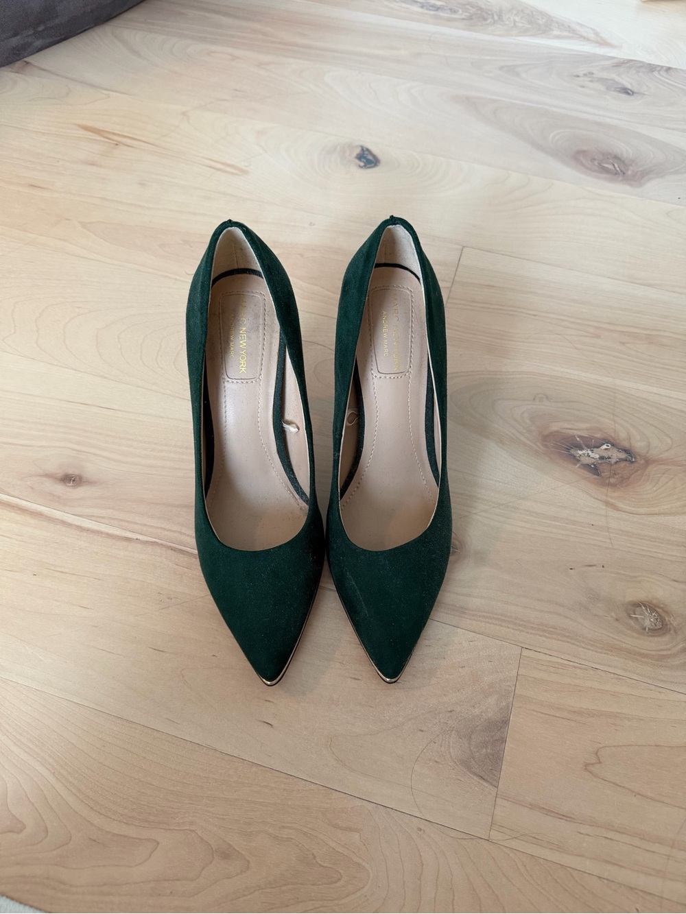 Classic Pointed Toe Green Suede Pumps